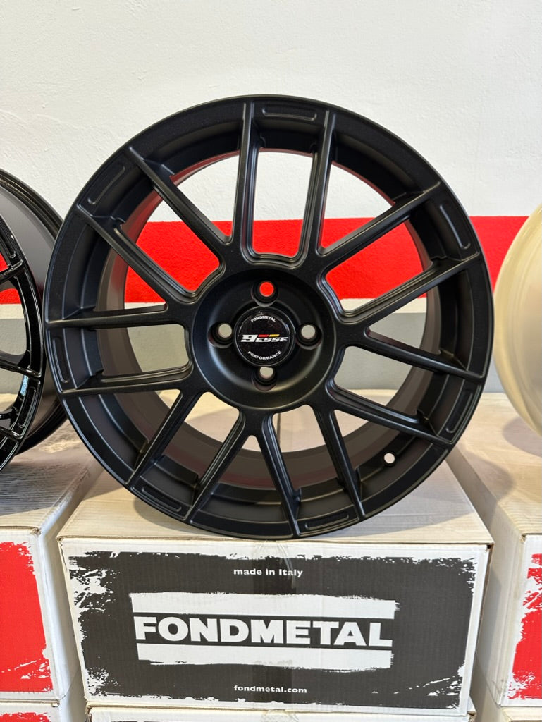 Carica immagine in Galleria Viewer, SET 4 CERCHI FONDMETAL 9ESSE DA 17" PER 500/595 ABARTH