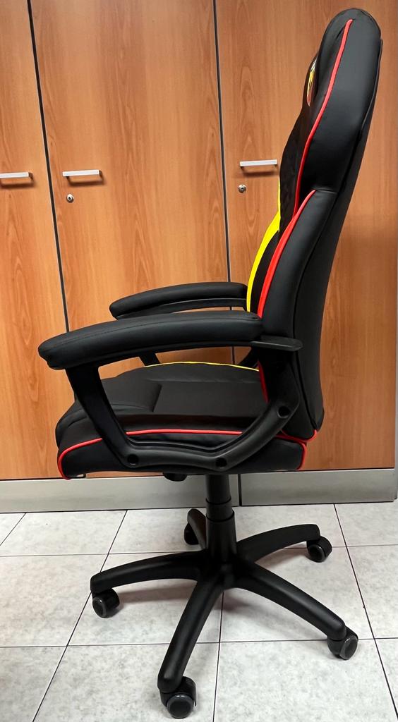 Carica immagine in Galleria Viewer, Sedia da gaming abarth