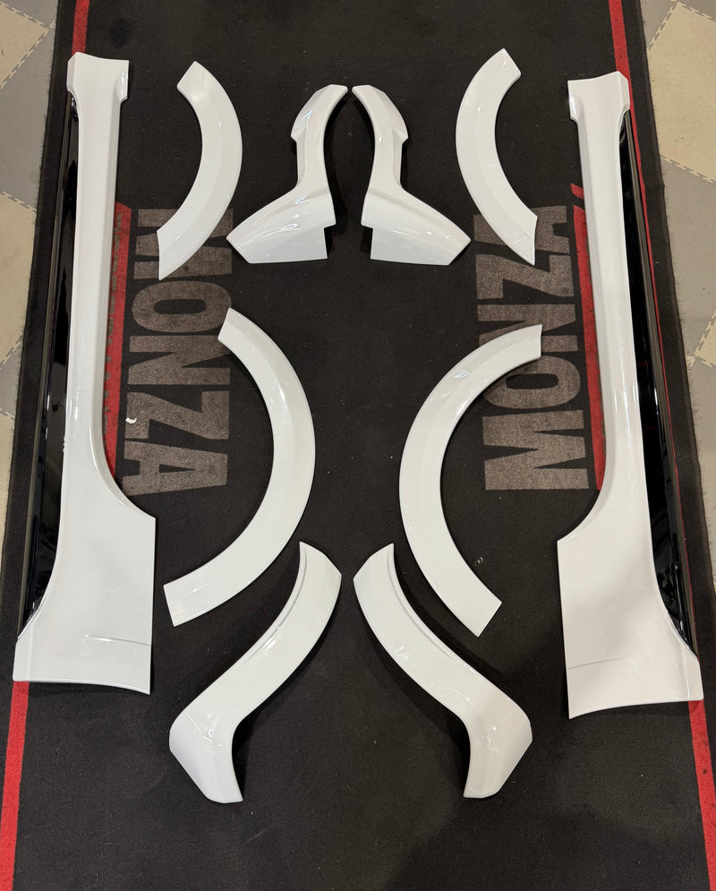 Load image into Gallery viewer, 500 ABARTH 70TH BODY WIDTH AESTHETIC KIT