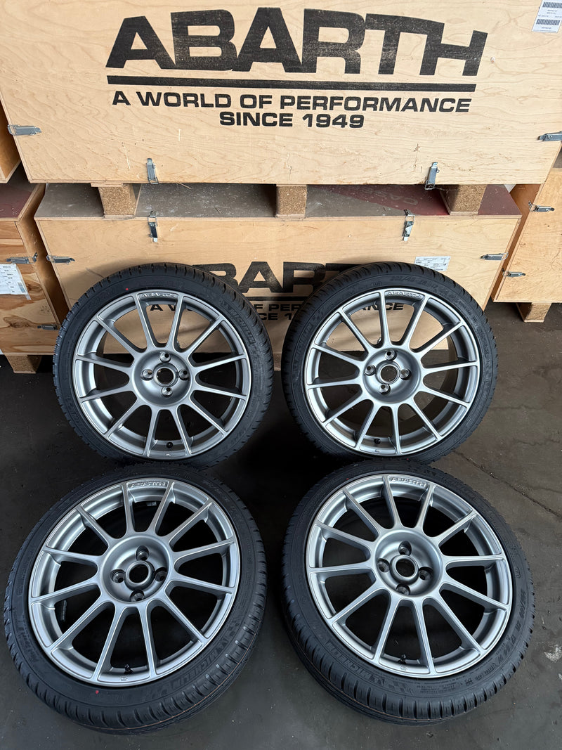 Carica immagine in Galleria Viewer, Cerchi Abarth EsseEsse OEM 17" - Titanio