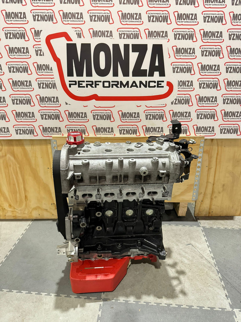 Carica immagine in Galleria Viewer, Motore forgiato 500 abarth 1400 tjet