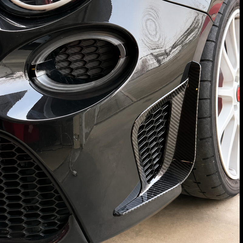Carica immagine in Galleria Viewer, Coppia cover prese d’aria intercooler in VERO CARBONIO per Abarth 500 - 595 - 695 Restyling