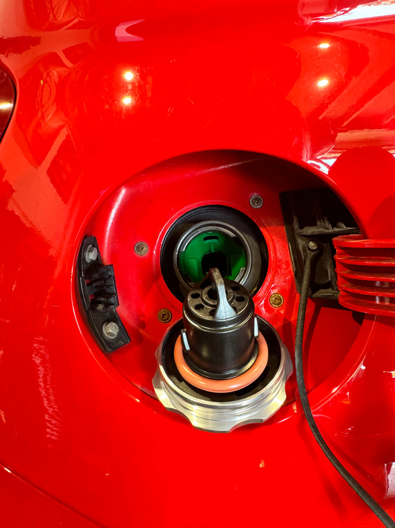 Carica immagine in Galleria Viewer, Tappo benzina completo Monza performance