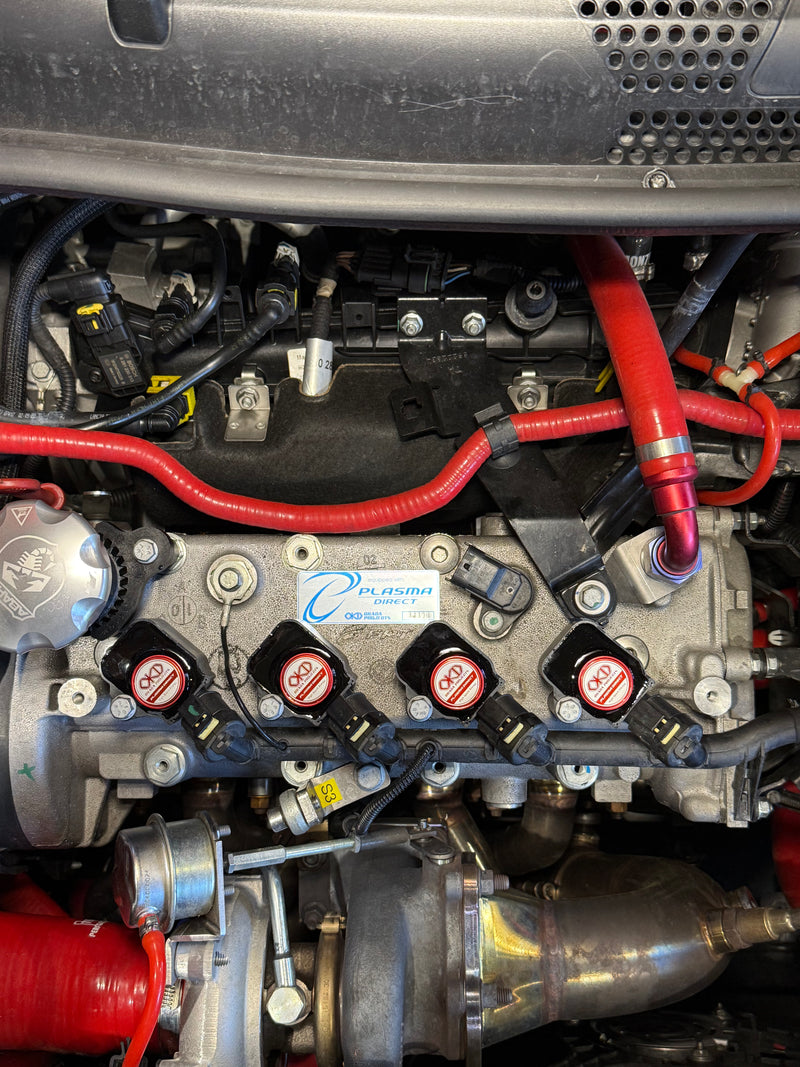 Carica immagine in Galleria Viewer, Okada Projects set bobine al plasma Abarth + 4 Candele NGK RACING