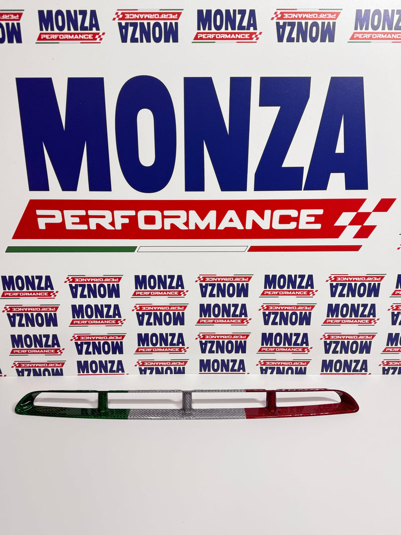 Carica immagine in Galleria Viewer, Cover Presa d’aria paraurti in CARBONIO Abarth 595 - 695 - 500 Restyling