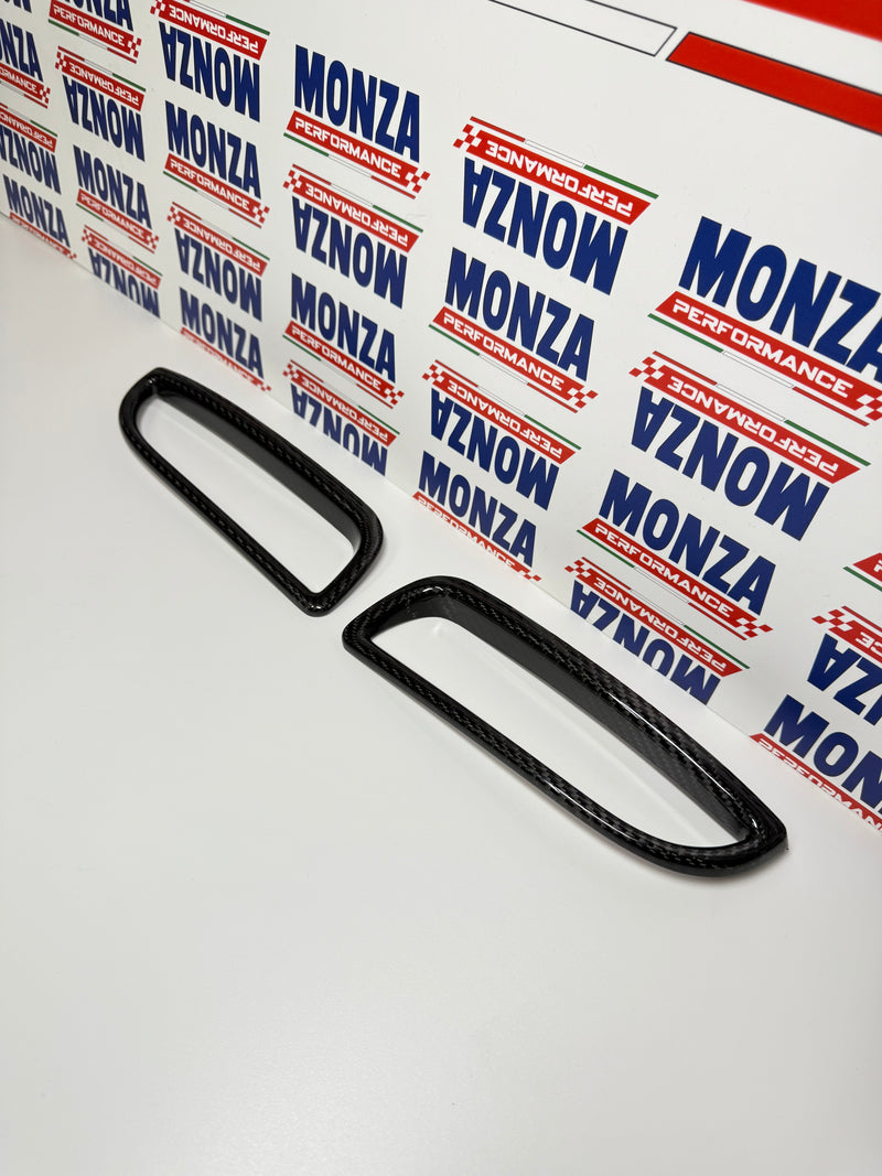 Carica immagine in Galleria Viewer, Coppia cover cornici fendinebbia posteriori in CARBONIO per Abarth 500 - 595 - 695 Restyling