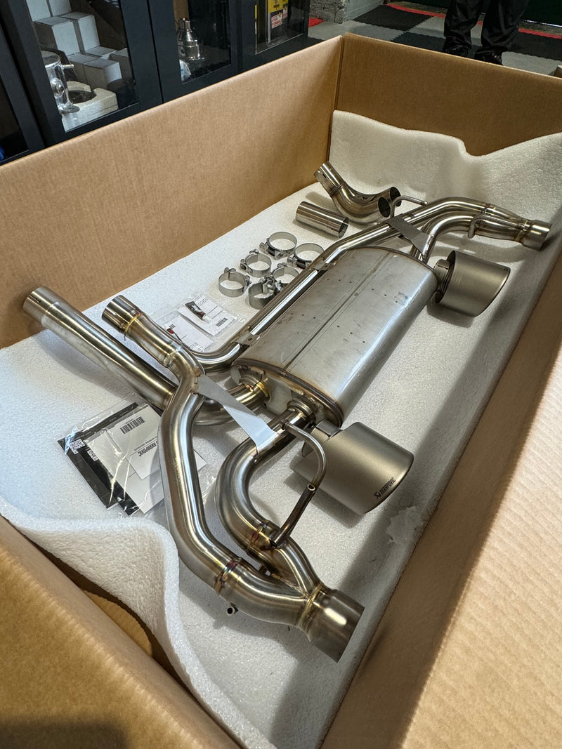 Carica immagine in Galleria Viewer, Scarico Akrapovic 500 595 abarth OMOLOGATO