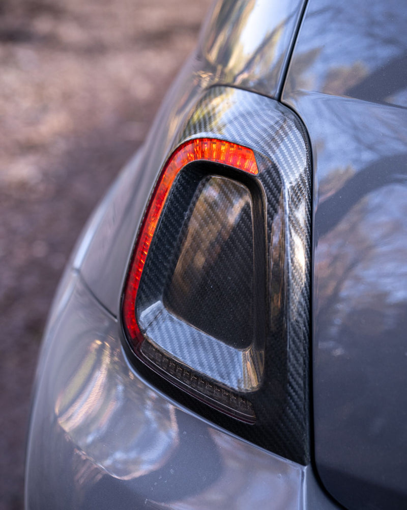 Carica immagine in Galleria Viewer, Cover Fanali Posteriori in CARBONIO Per Abarth 500 - 595 - 695 Restyling