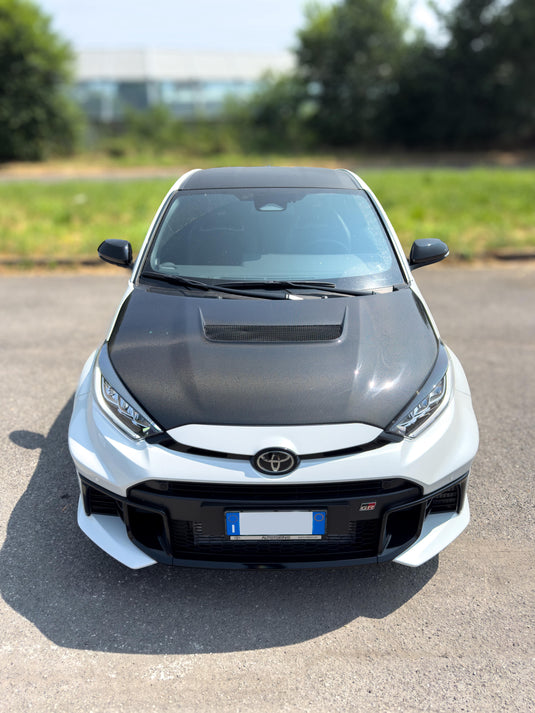 Cofano in carbonio VERO Yaris GR