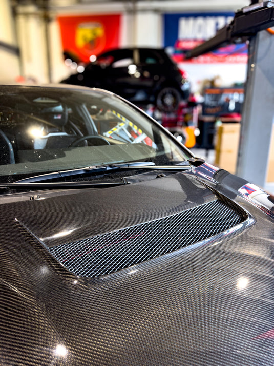 Cofano in carbonio VERO Yaris GR