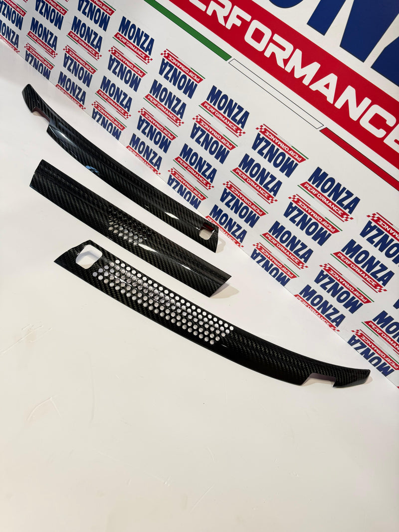 Load image into Gallery viewer, Tricolor CARBON cover for bumper air intake Fiat 500 Abarth - 595 - 695 - Restyling