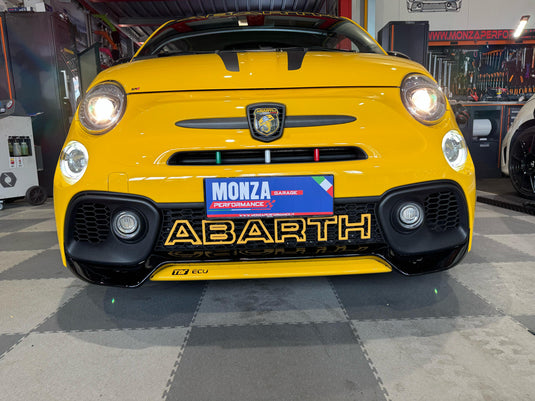 Scritta ABARTH griglia anteriore Restyling
