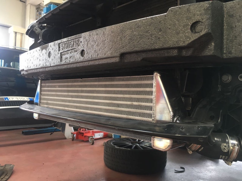 Carica immagine in Galleria Viewer, Abarth Grande Punto / Alfa Romeo MiTo tube fin intercooler kit