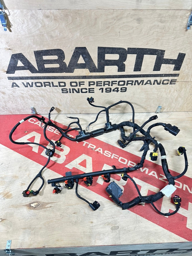 Carica immagine in Galleria Viewer, Cablaggio Motore per Abarth 1.4 T-Jet 595/695 Euro 4/5