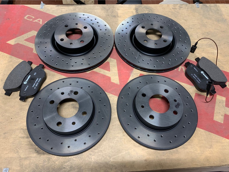 Carica immagine in Galleria Viewer, kit dischi freno forati 284mm 500 abarth 135/145/160/165 hp pinza monopompante