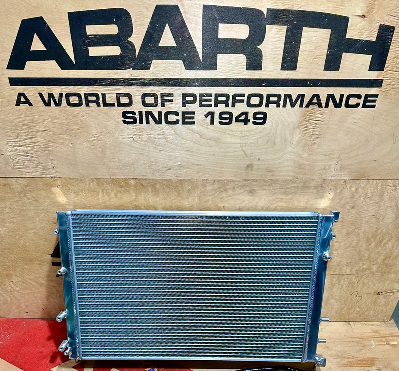 Carica immagine in Galleria Viewer, Radiatore acqua maggiorato in alluminio 500 abarth tutte le versioni