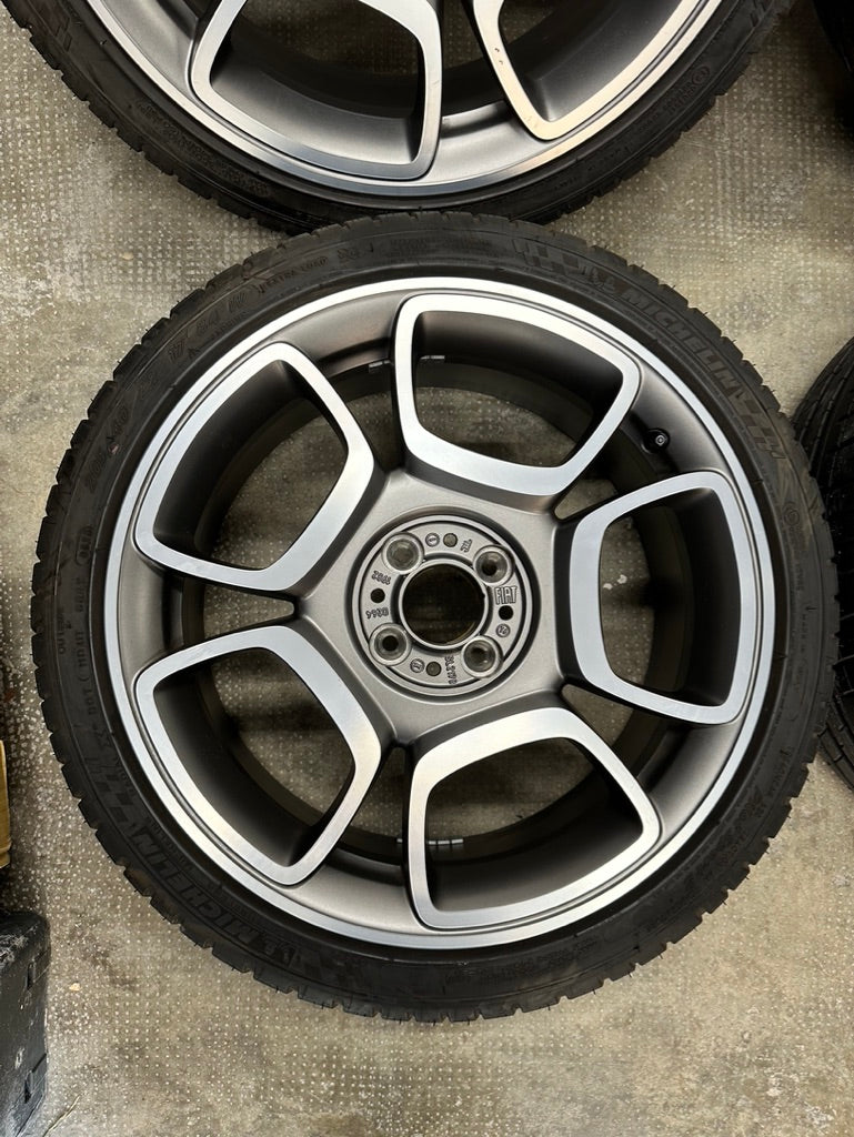 Load image into Gallery viewer, Petalo 500 Abarth rims with 500 km travelled