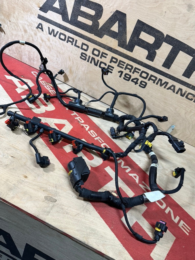 Carica immagine in Galleria Viewer, Cablaggio Motore per Abarth 1.4 T-Jet 595/695 Euro 4/5