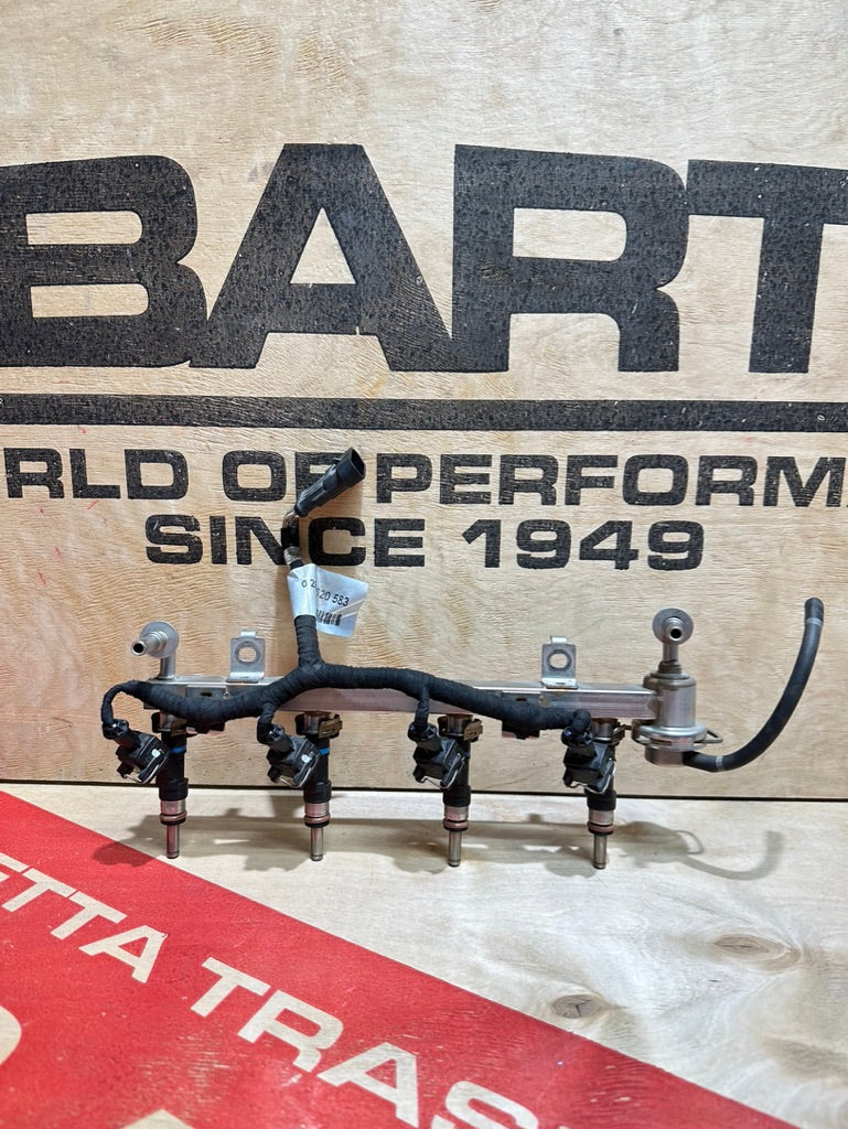 Carica immagine in Galleria Viewer, Flauto Iniettori completo Bosch abarth 330cc euro 6 - Kit da 4 iniettori e rampa iniezione