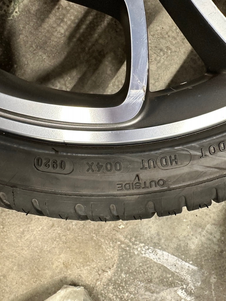 Load image into Gallery viewer, Petalo 500 Abarth rims with 500 km travelled