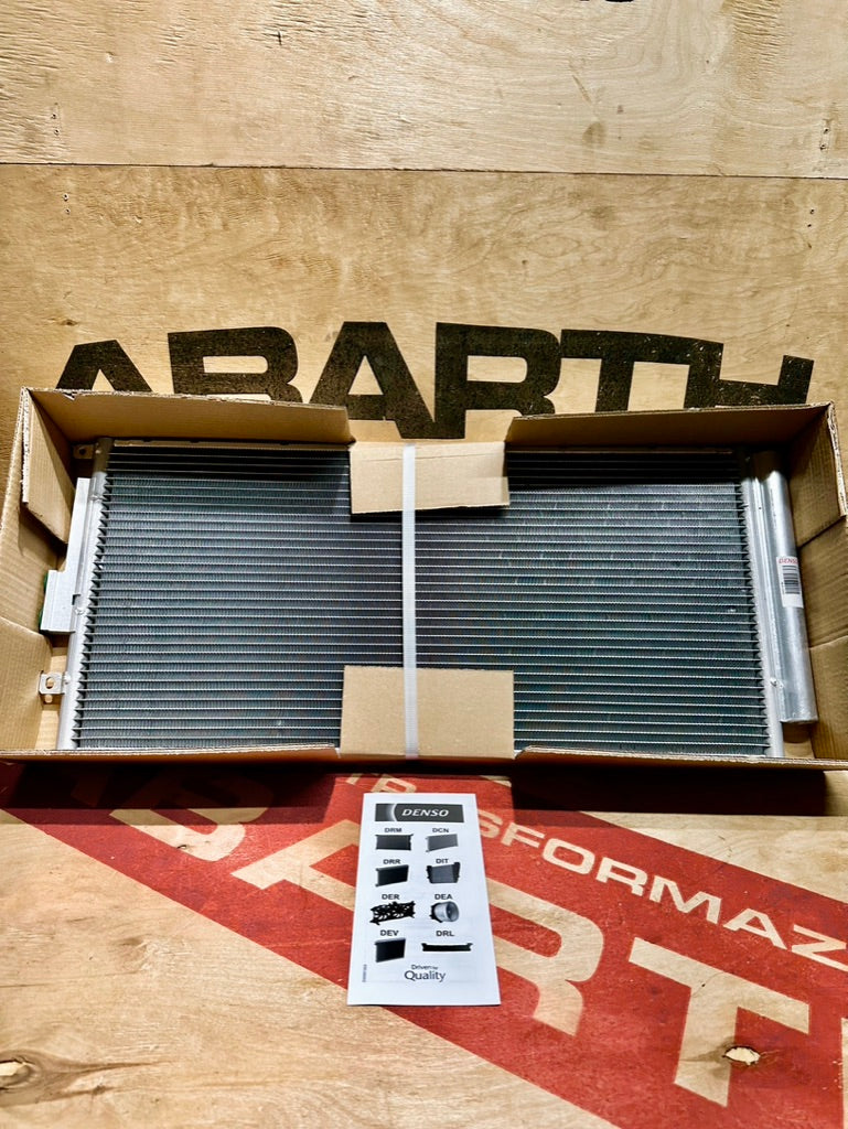 Carica immagine in Galleria Viewer, condensatore radiatore clima 500 abarth tutte versioni