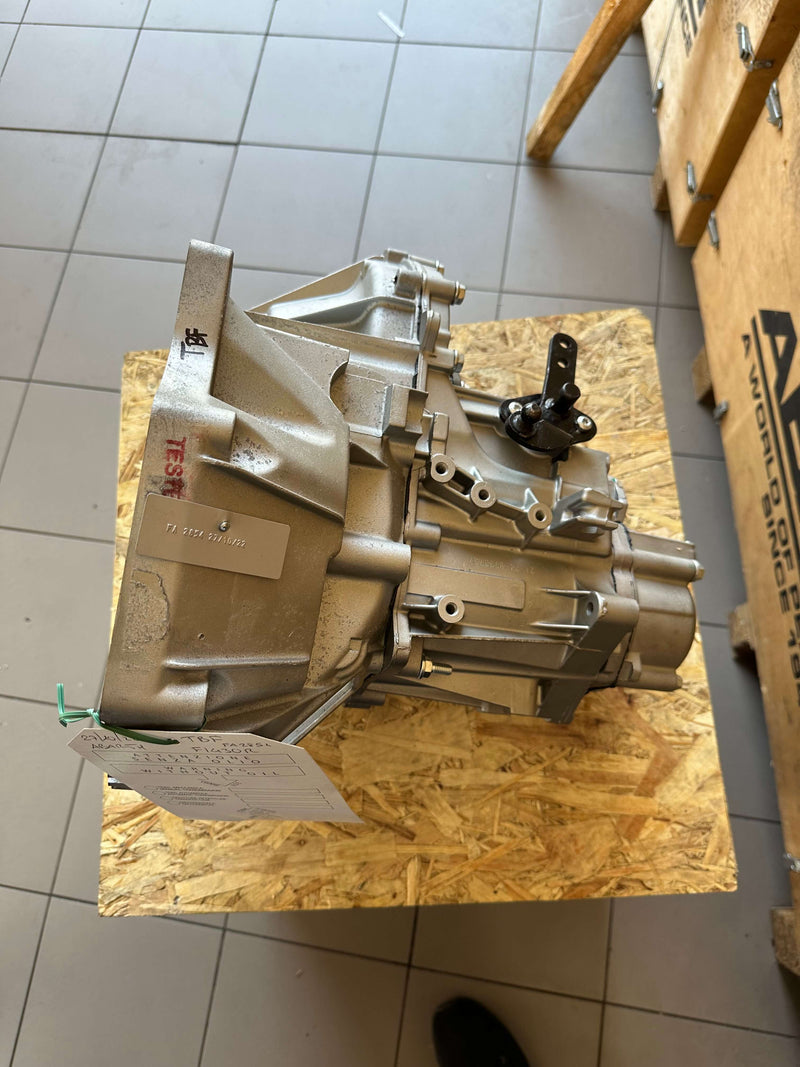 Carica immagine in Galleria Viewer, Cambio c510 500 Abarth / Punto 5 marce Nuovo