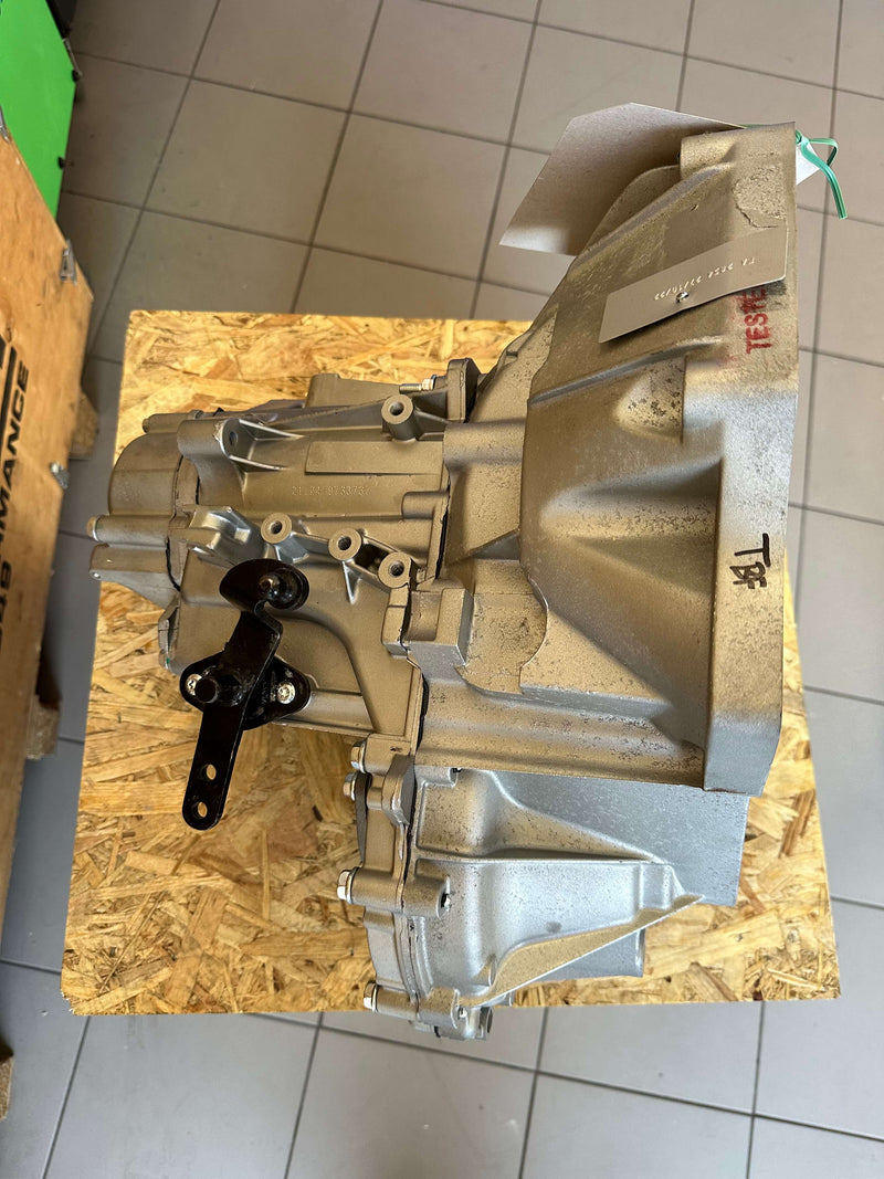 Carica immagine in Galleria Viewer, Cambio c510 500 Abarth / Punto 5 marce Nuovo