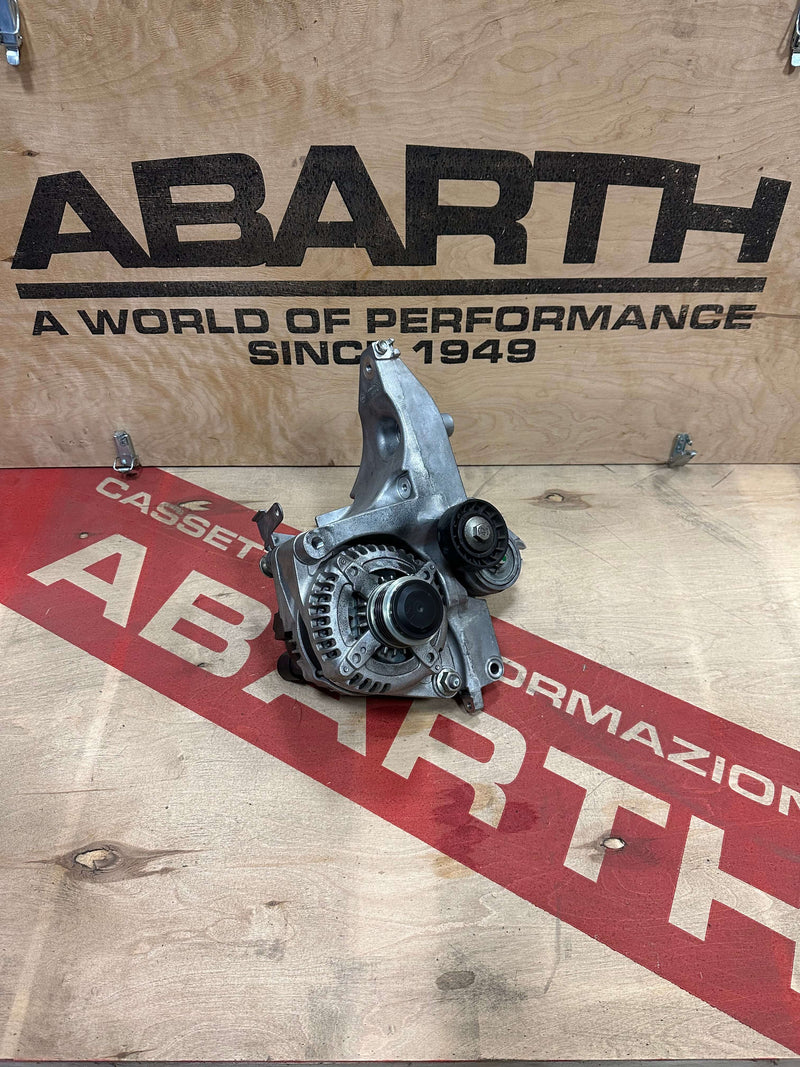 Carica immagine in Galleria Viewer, Alternatore fiat abarth 124 spider