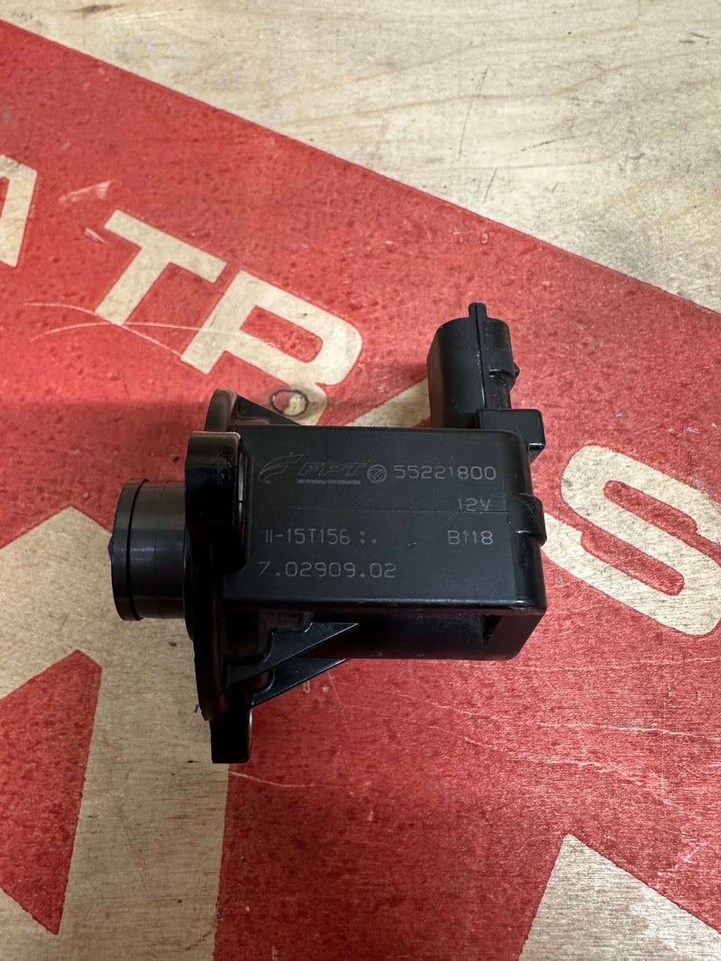 Carica immagine in Galleria Viewer, Pop-off Punto Evo Abarth Multiair