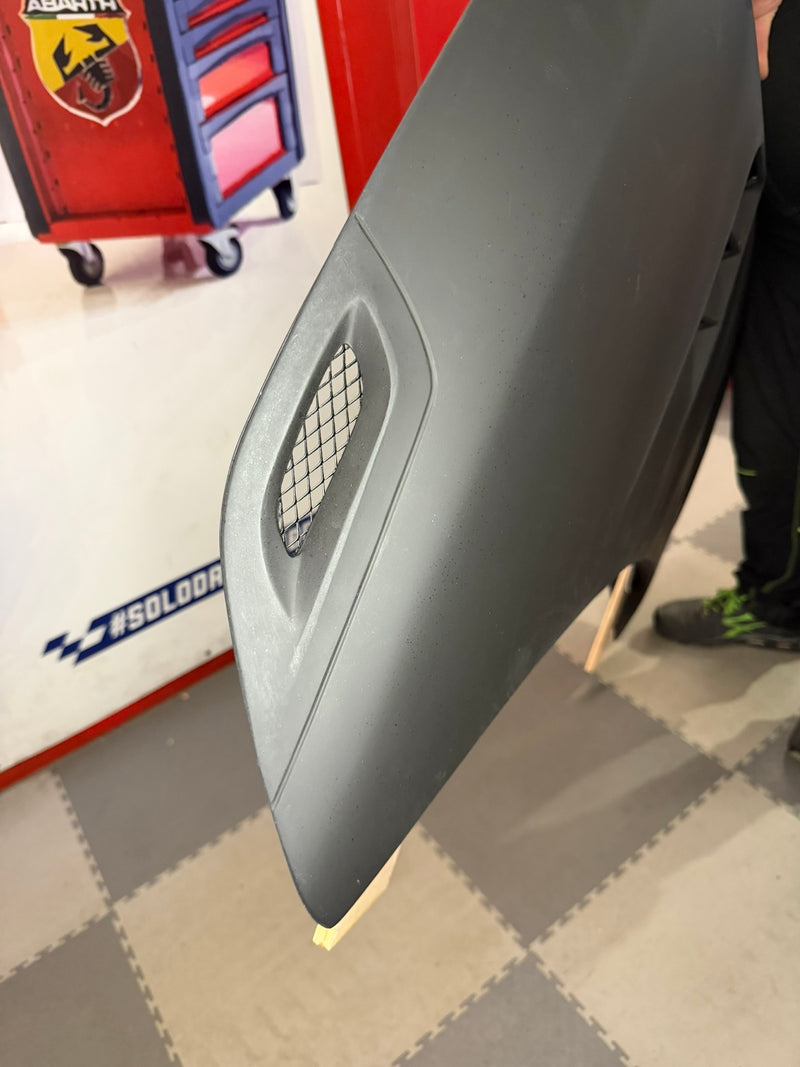 Load image into Gallery viewer, Abarth 500 Scorpion Twin Air Fiberglass Bonnet
