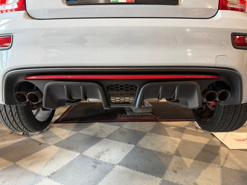 Carica immagine in Galleria Viewer, MODANATURE ESTRATTORE STILE F1 500 ABARTH 2016-2024 RESTYLING
