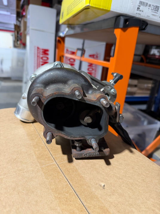 TURBINA Garrett GBC20-300 SEMINUOVA Turbocompressore 0.55 A/R WG