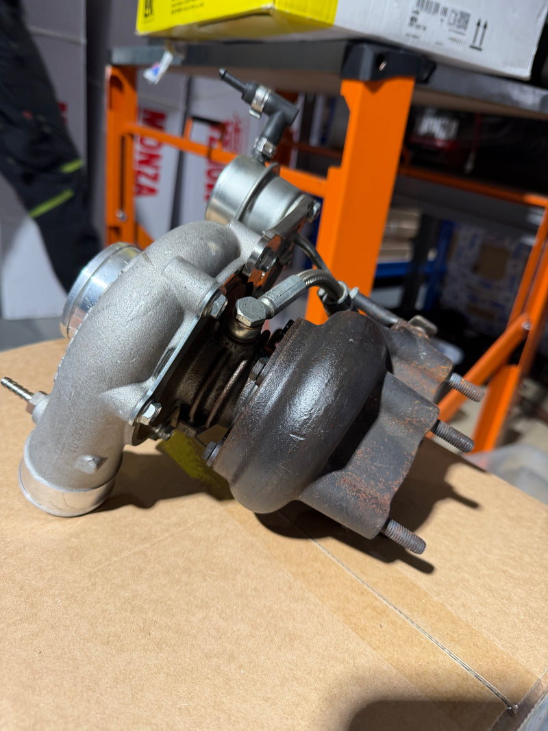 Load image into Gallery viewer, TURBINA Garrett GBC20-300 SEMINUOVA Turbocompressore 0.55 A/R WG

