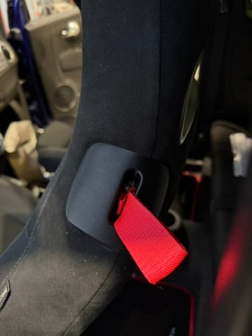 Carica immagine in Galleria Viewer, coppia Maniglie sedile originale sblocco sedile Abarth - 1 pezzo 71752325
