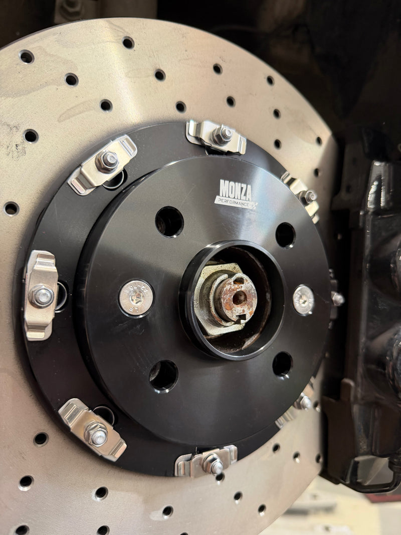 Carica immagine in Galleria Viewer, Distanziali a tazza per 305 flottante 12mm Abarth 500 / Fiat
