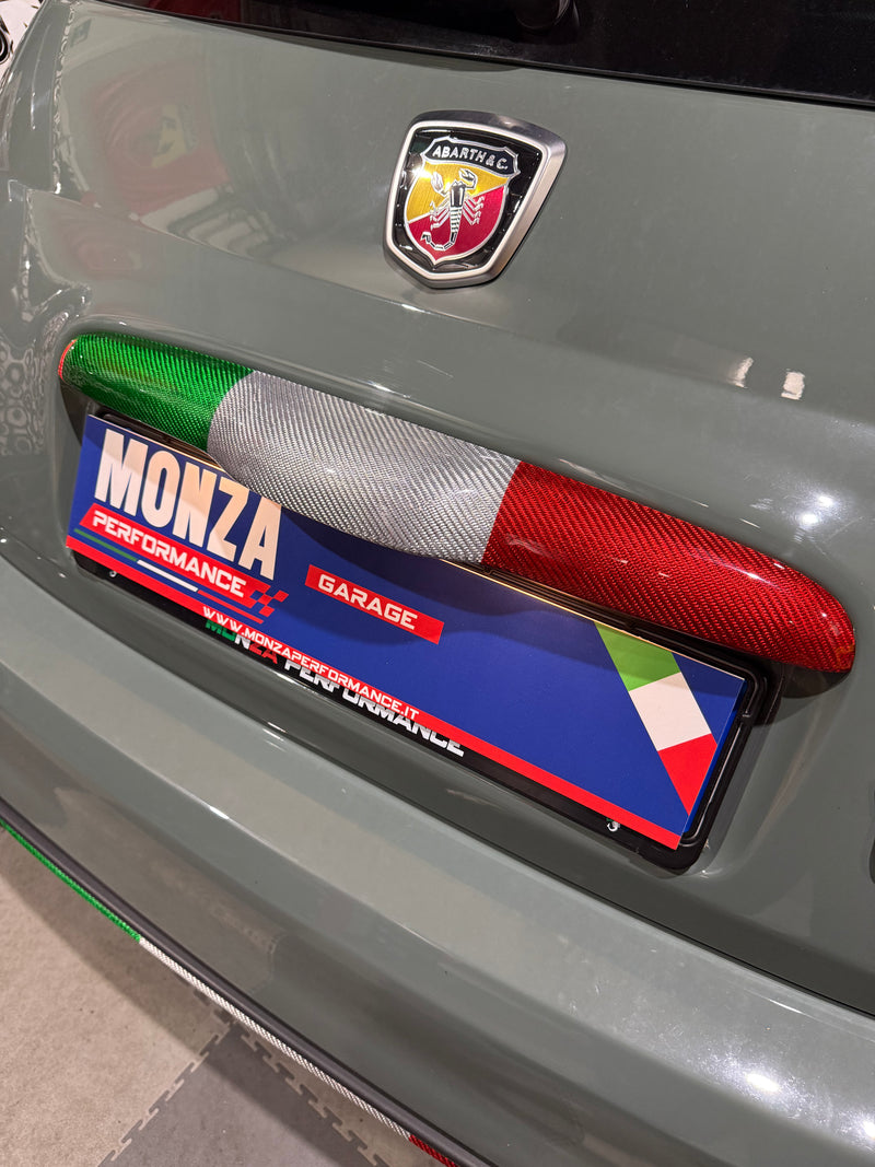 Carica immagine in Galleria Viewer, Cover Maniglione Baule Posteriore in CARBONIO  Fiat 500 Abarth 595 - 695 - Fiat 500
