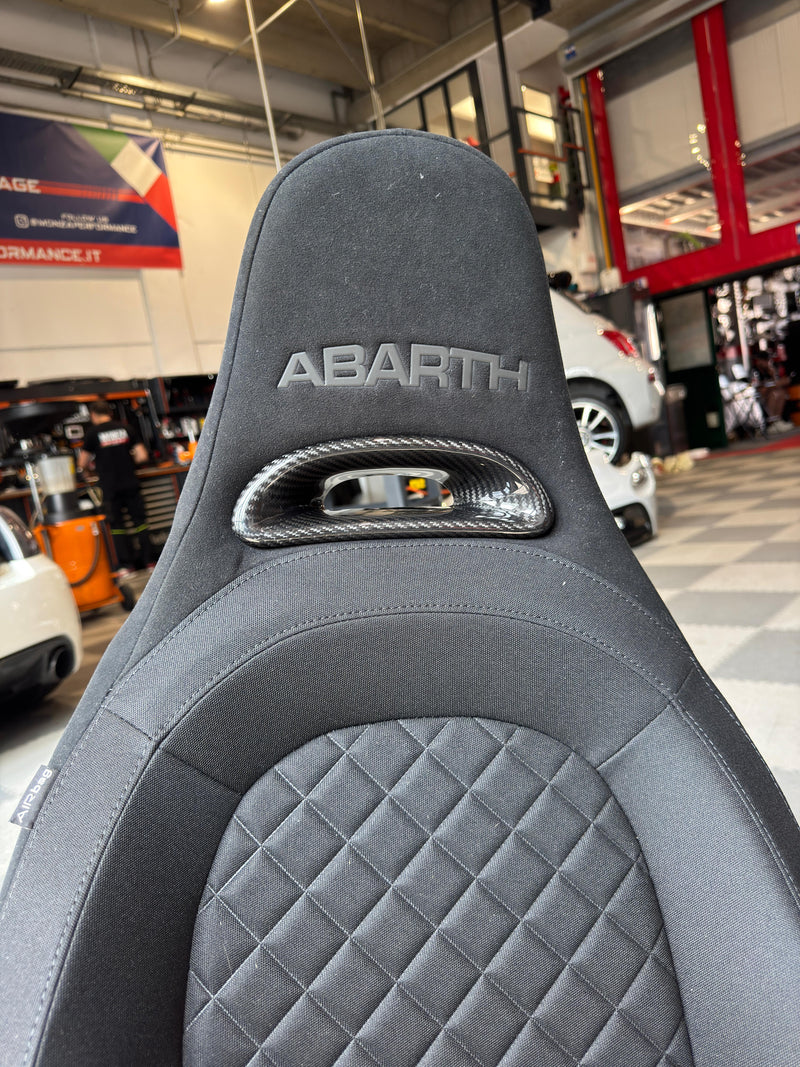 Carica immagine in Galleria Viewer, Coppia cover in  CARBONIO per poggiatesta sedile Fiat 500/595/695 Abarth
