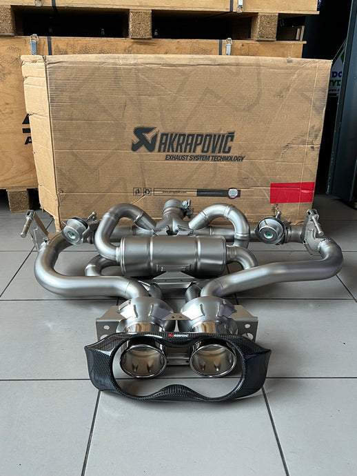 Terminale di scarico akrapovic con valvola  Alfa Romeo 4c